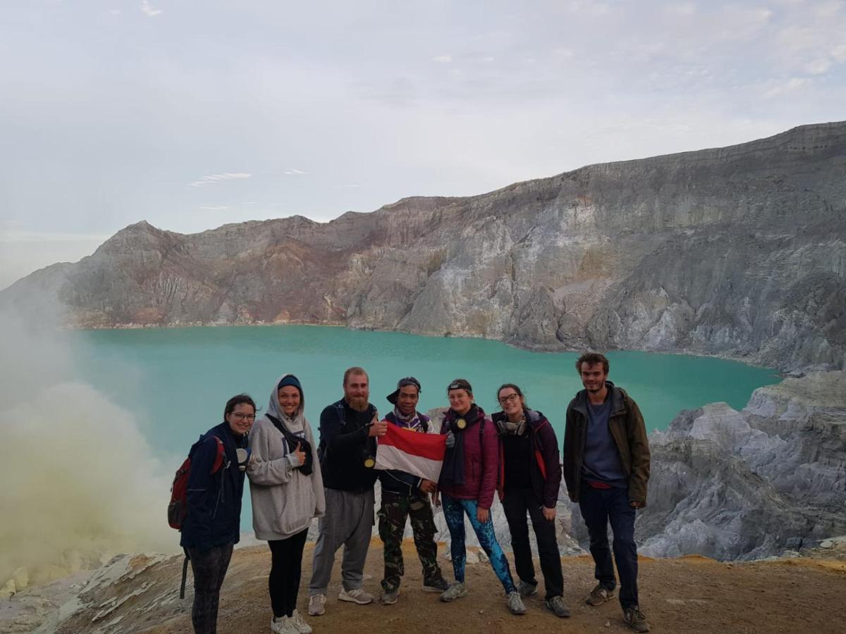 Thalia Homestay & Ijen Bromo Tour Баньювангі Екстер'єр фото