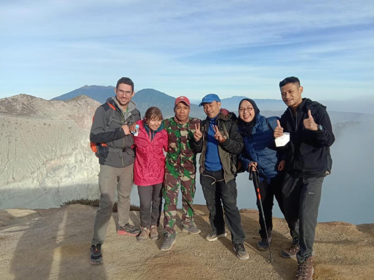 Thalia Homestay & Ijen Bromo Tour Баньювангі Екстер'єр фото