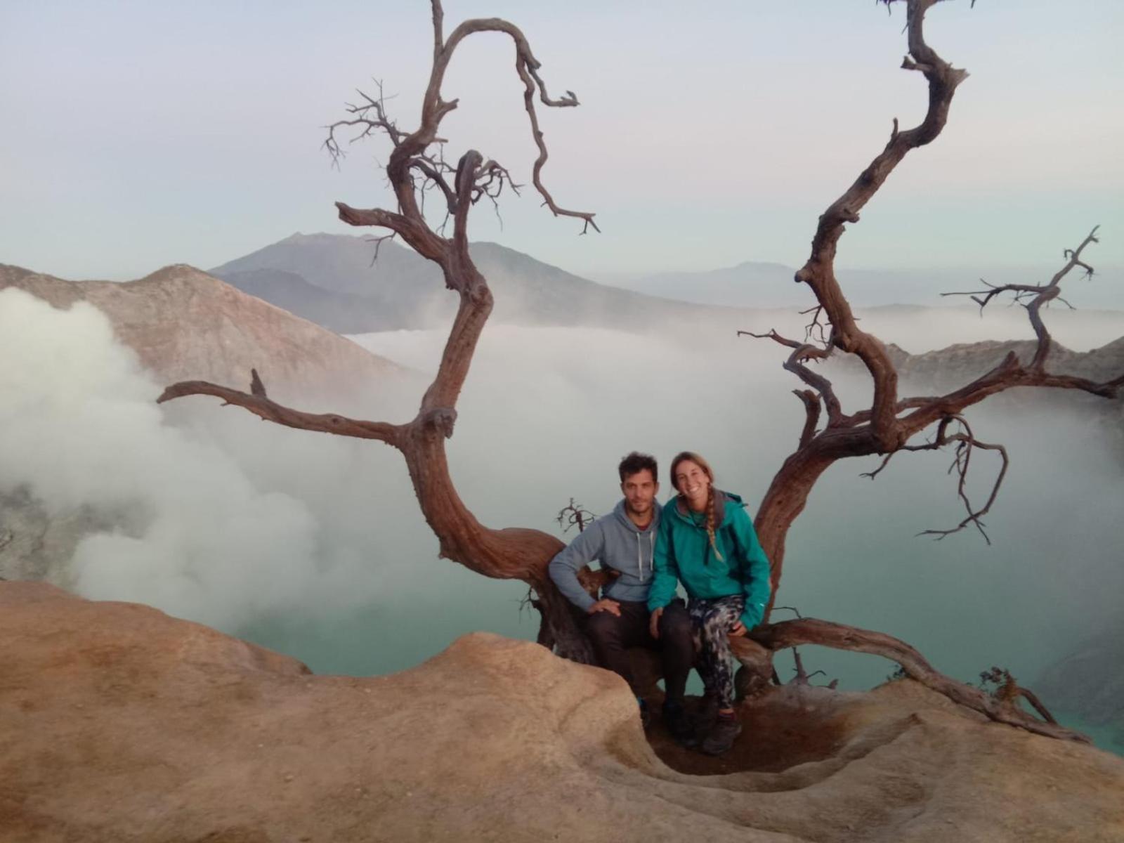 Thalia Homestay & Ijen Bromo Tour Баньювангі Екстер'єр фото