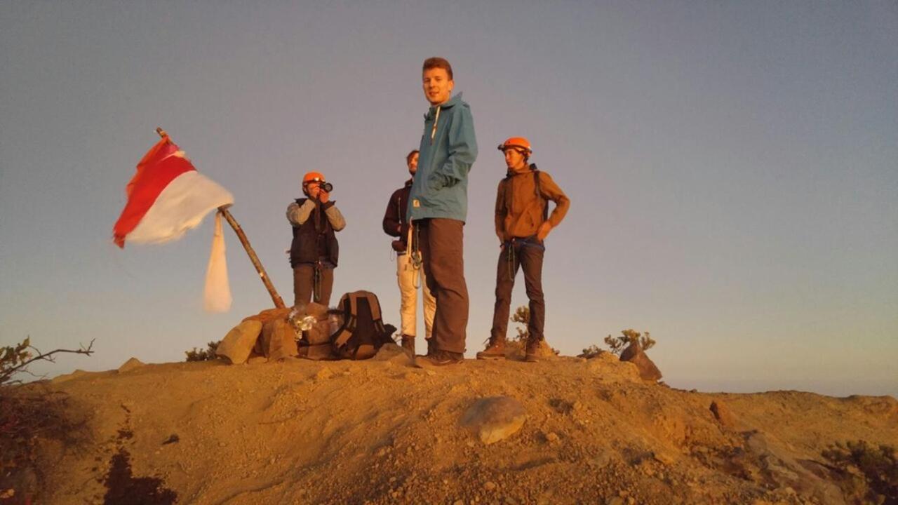 Thalia Homestay & Ijen Bromo Tour Баньювангі Екстер'єр фото